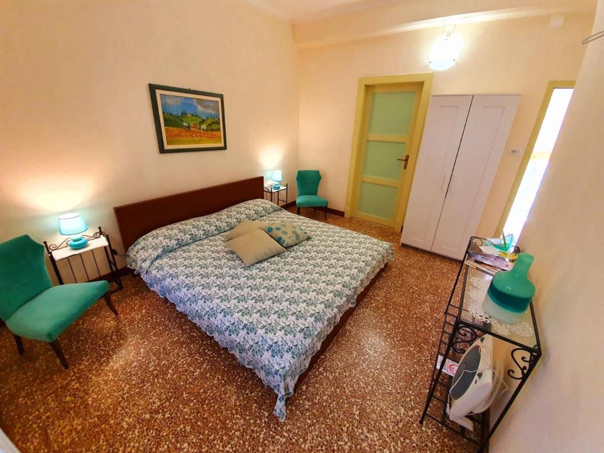 Il Girasole ...At Andorus' House Bed & Breakfast Erli Exterior photo