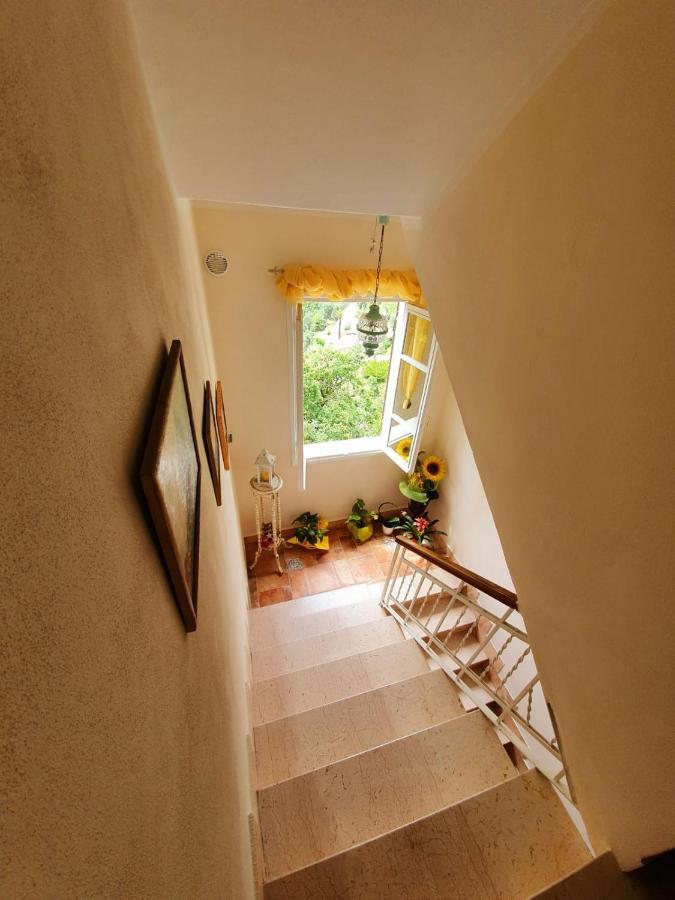 Il Girasole ...At Andorus' House Bed & Breakfast Erli Exterior photo